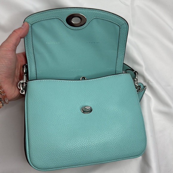 Coach Cassie 19 - Picture 8 of 10